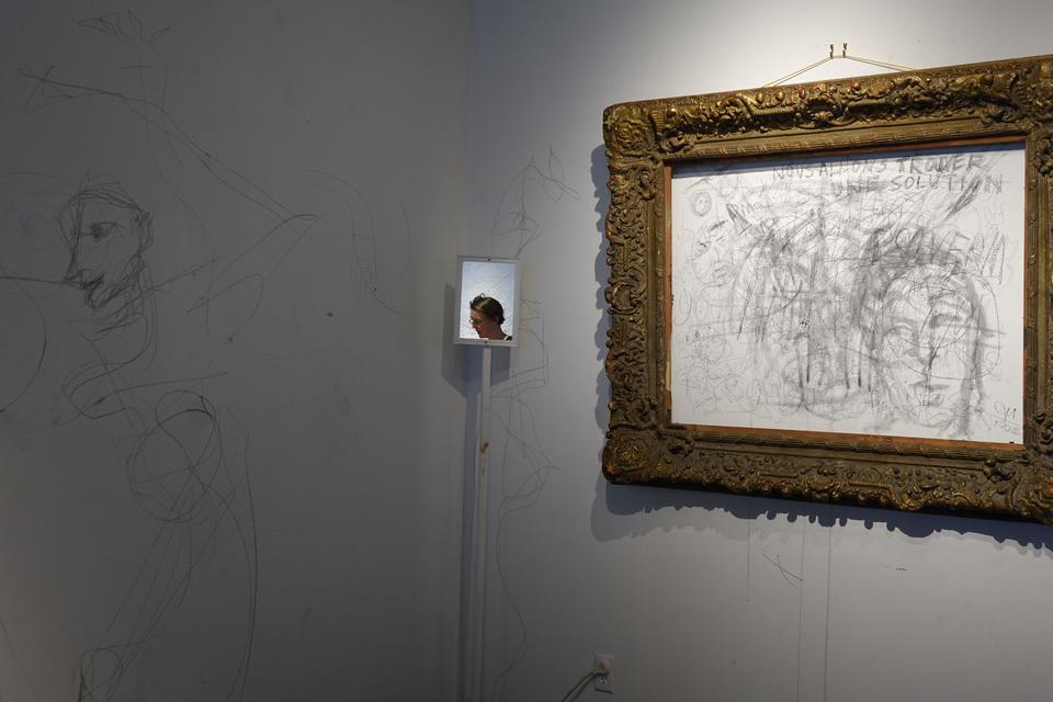 humor,local art,performance art
