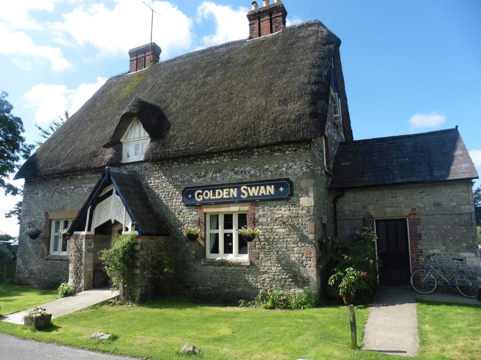 Mulligans Golf Pub And Eatery