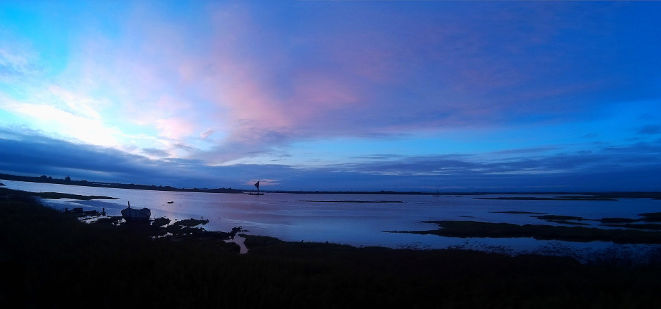 id:53,name:water,pivot:photo_id:1164167,tag_id:53